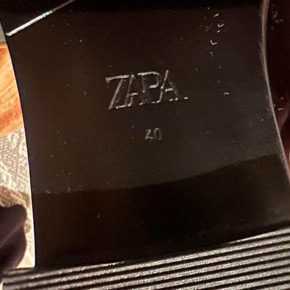 Zara Patent Leather Loafers - Picture 6 of 15